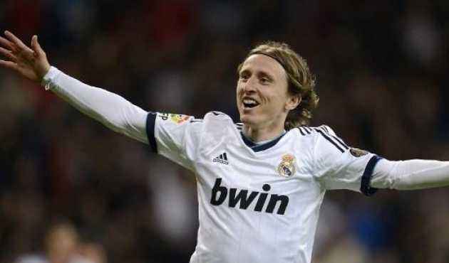 爆打东契奇引发风暴！施罗德被NBA重罚三场，2026年开年最疯狂事件！