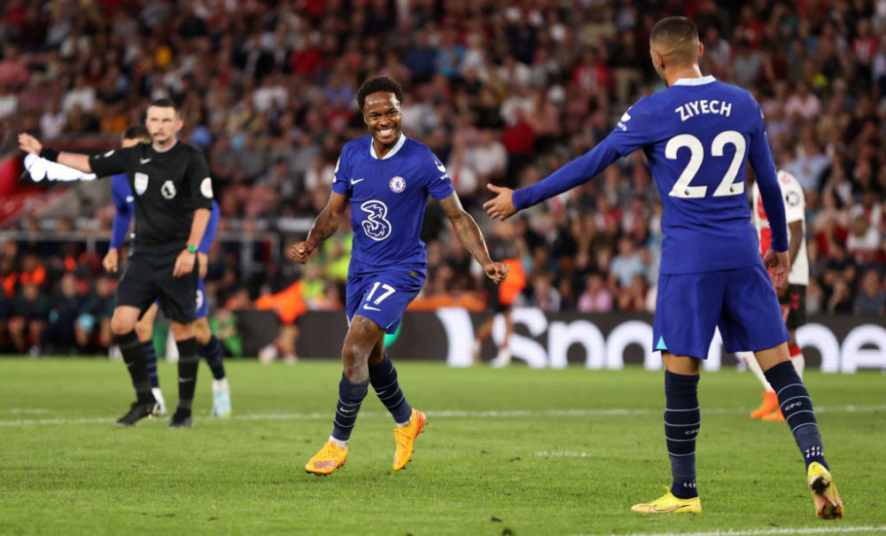 太阳七人得分上双客场大胜灰熊 团队篮球击溃灰熊防线