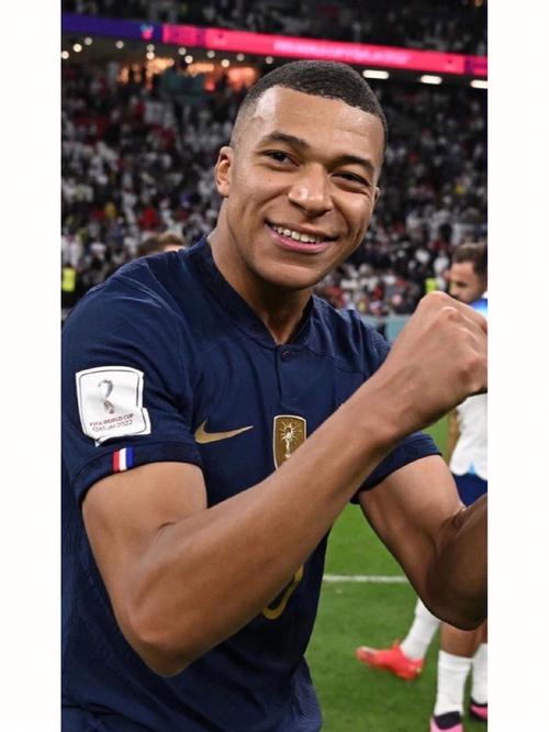 小波特交易风暴！四队哄抢场均26+7锋线，勇士内部激辩，雄鹿已将其列为头号目标