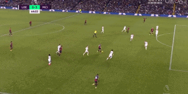 一脚踢3米高？文班亚马夸张高踢腿直接将篮网内篮球踢出